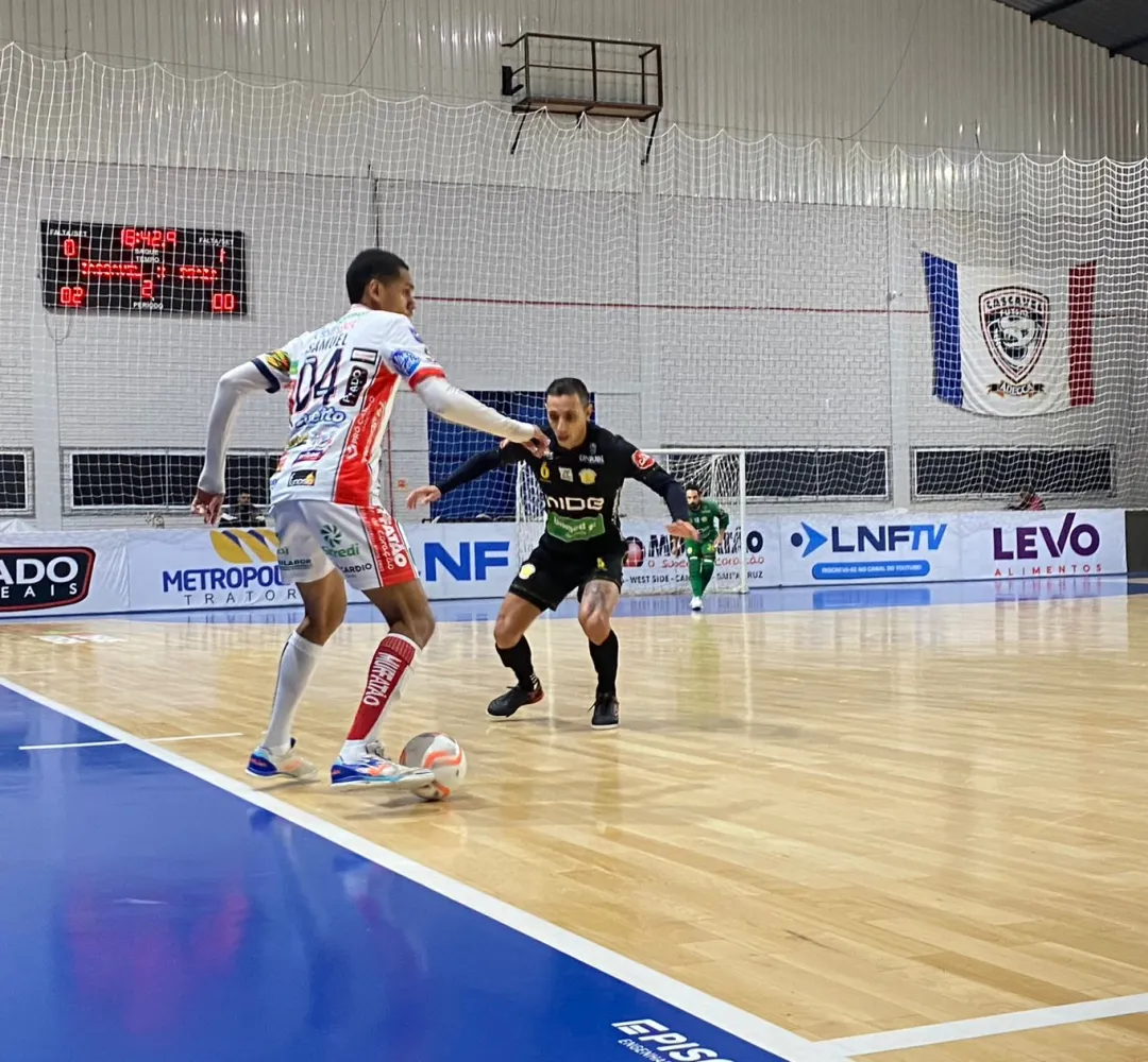 A Serpente Tricolor  perdeu a primeira na Liga