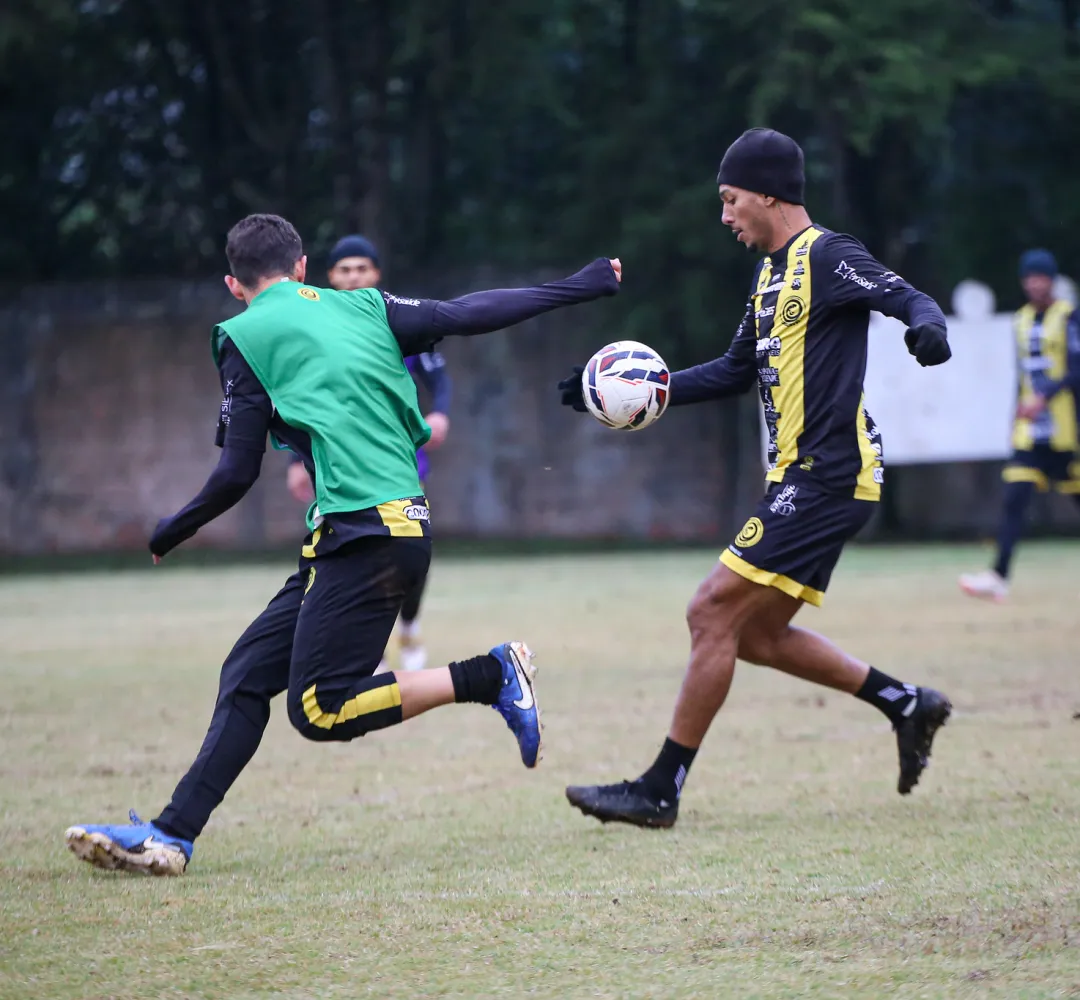 O time treinou mesmo com o frio