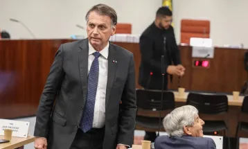 Bolsonaro presta depoimento à Polícia Civil sobre arma apreendida com segurança no DF