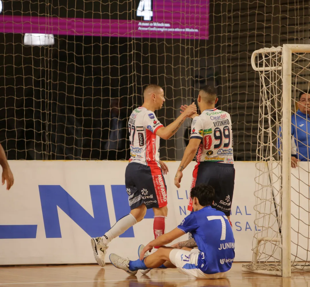 O Cascavel Futsal goleou o Cruzeiro