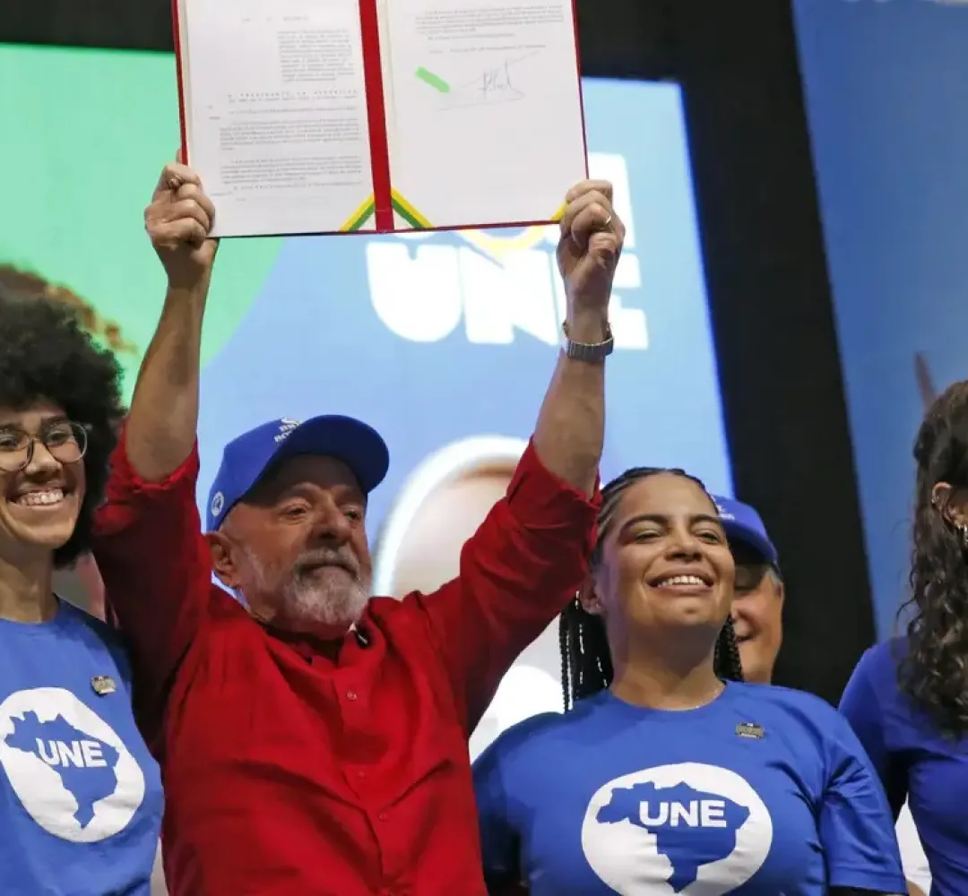 Lula UNE