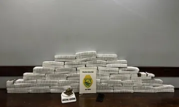 Polícia apreende quase 45 kg de maconha e prende suspeito por tráfico na PR-170 em Guarapuava