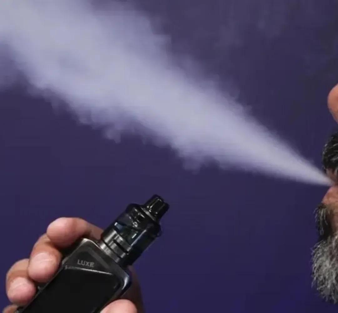 vapes