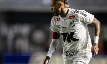Envolvido em discussão com Neymar, torcedor pede desculpa, mas cobra elenco