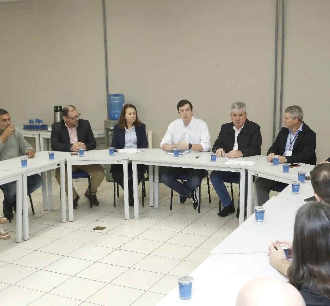 Reunião sobre novo núcleo industrial