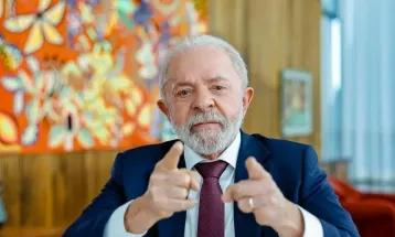 Lula assina MP e acaba com a 'Taxa das Blusinhas' em compras de até US$ 50