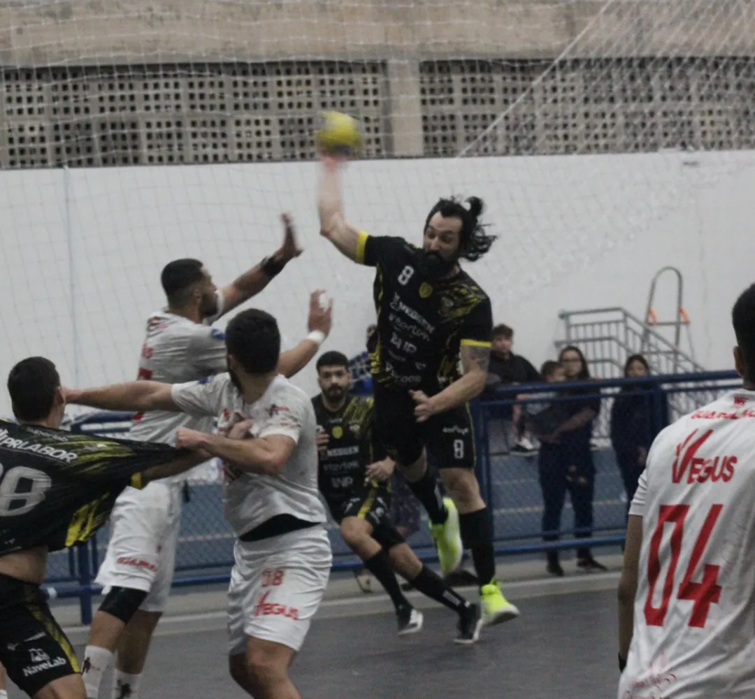 O Cascavel Hand venceu Guarulhos