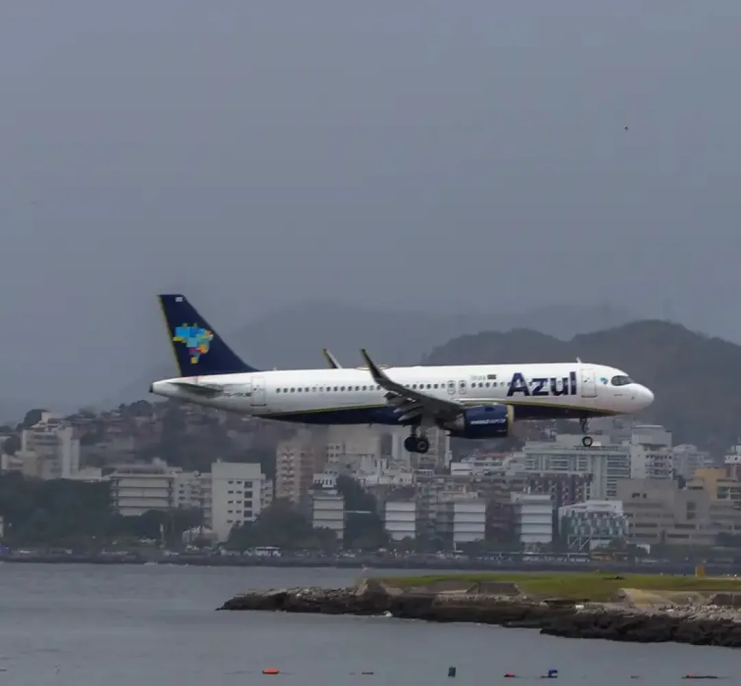 Avião azul