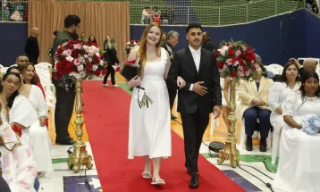 Casamento Coletivo formaliza a união de 127 casais em Cascavel