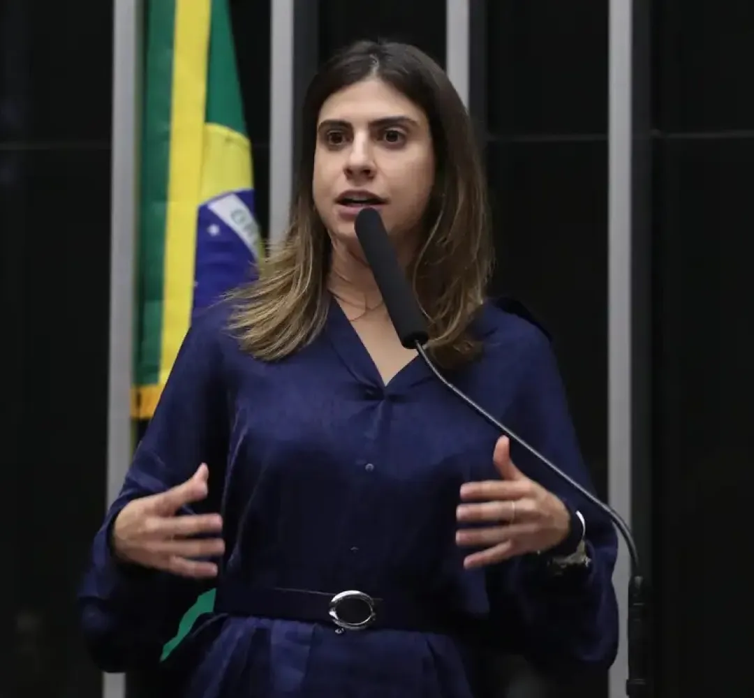 deputada Camila Jara (PT-MS)