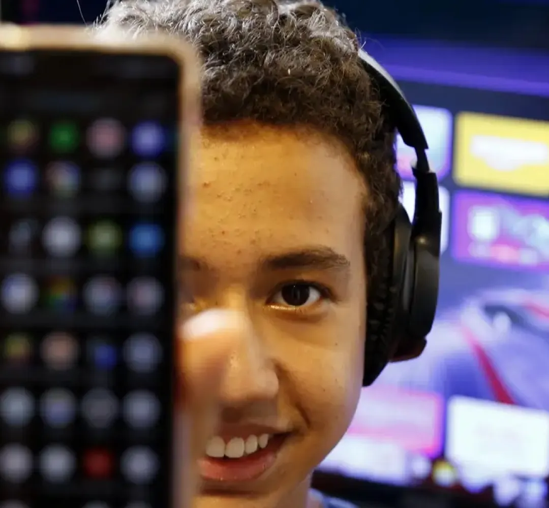 celular criança