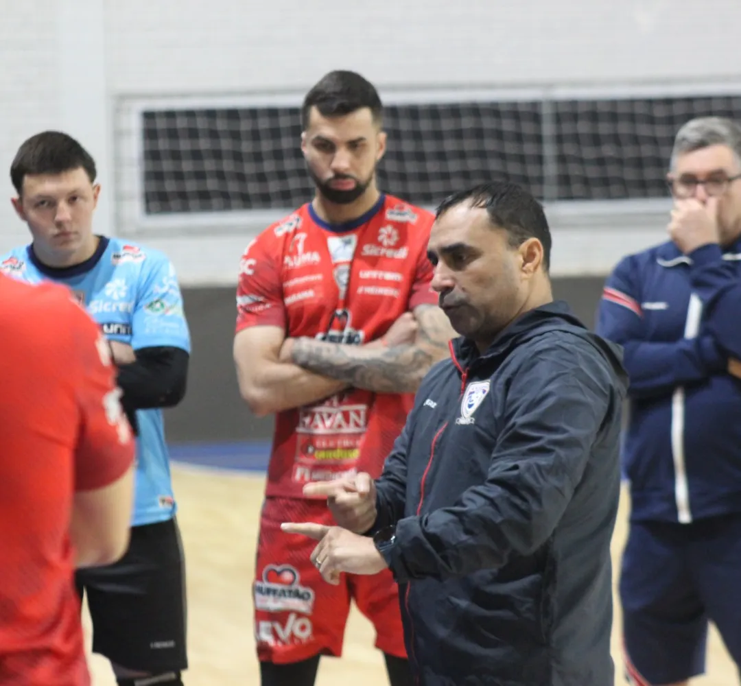 Deividy Hadson, técnico do Cascavel Futsal