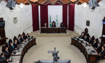 Privatização da Celepar pode ser suspensa após pedido no TCE-PR