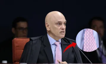 Moraes chama atenção com gravata de cachorrinhos em julgamento da trama golpista