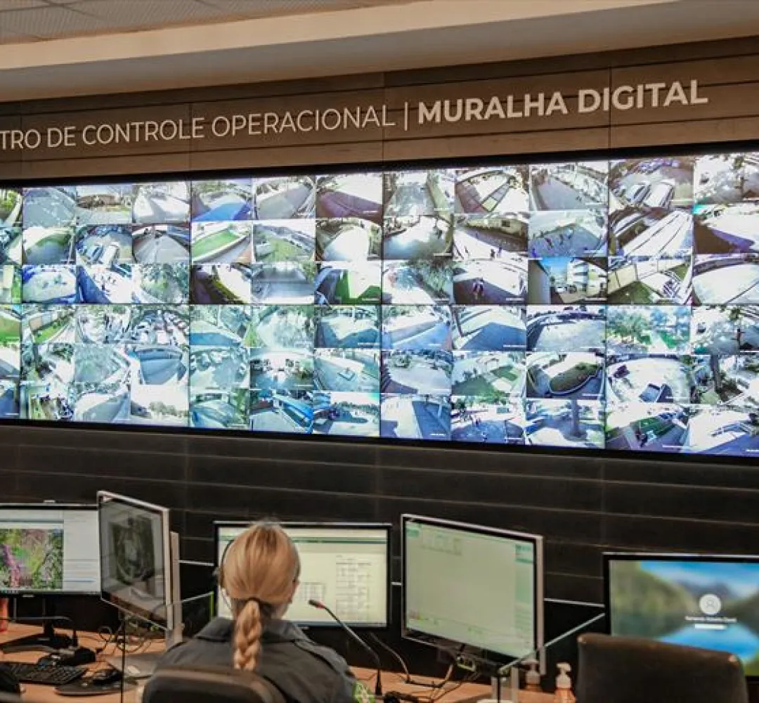Muralha Digital em Curitiba