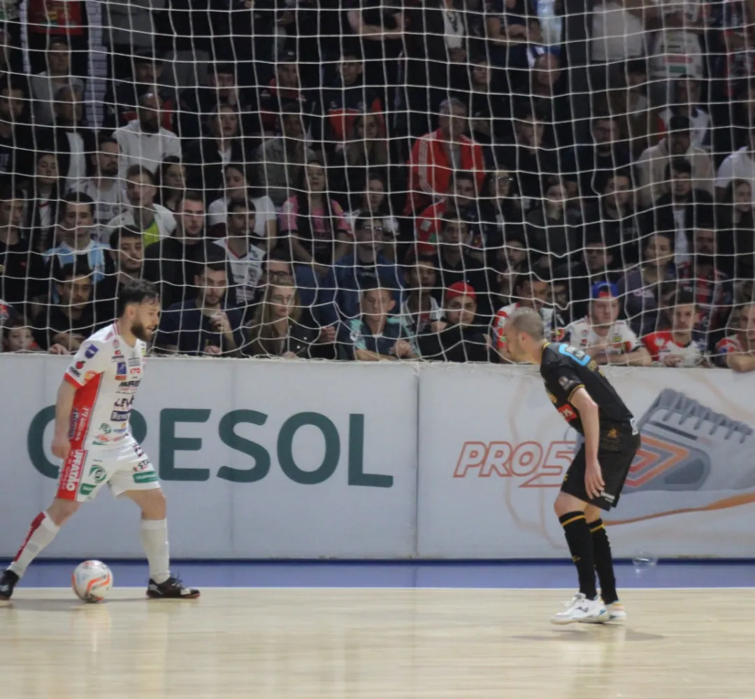 O Cascavel Futsal vem de vitória sobre o Magnus