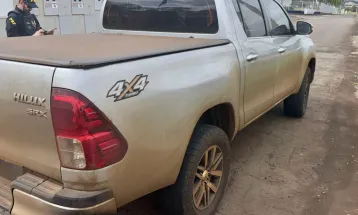 PRF flagra caminhonete a quase 200 km/h no oeste do Paraná