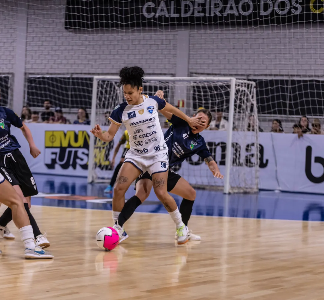O Stein joga pela LFF neste sábado