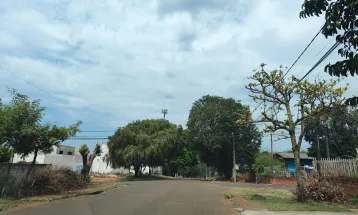Tempo firme e ensolarado marca o sábado em Cascavel