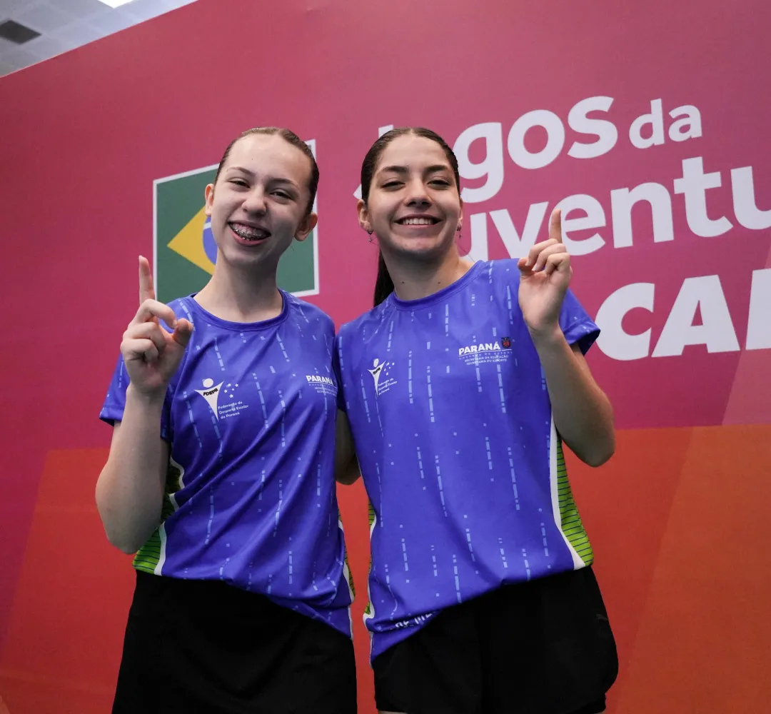 Karoline Gruchoski e a colega Emanuelle