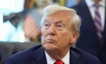 Trump assina decretos para restringir cidadania por nascimento nos Estados Unidos