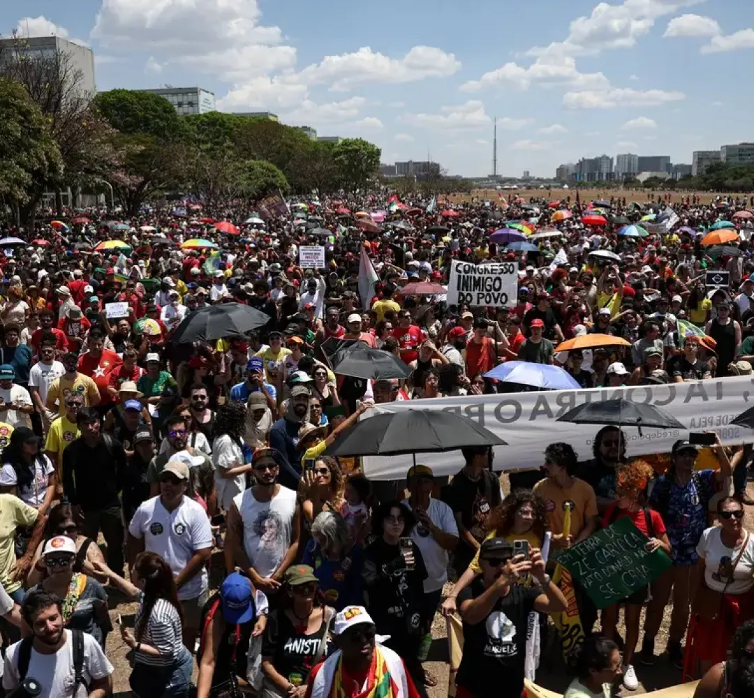 Manifestação contra a PEC da Blindagem