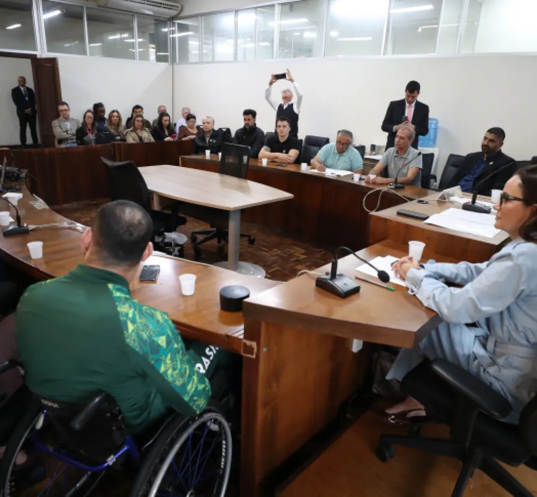 mesa redonda debate paradesporto