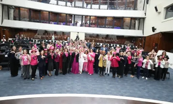 Unidas pela vida: Alep reforça importância do autoexame e prevenção do câncer de mama