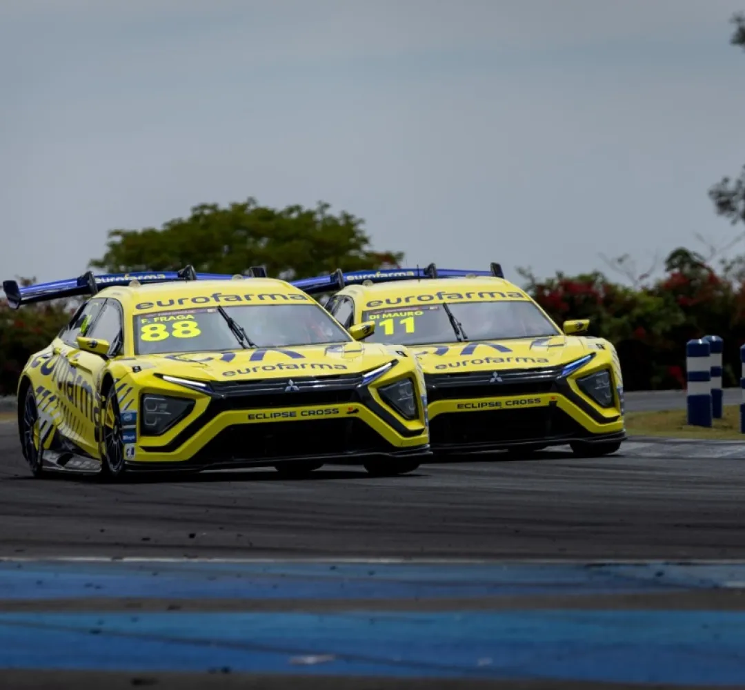 Os pilotos da Eurofarma lideram o campeonato