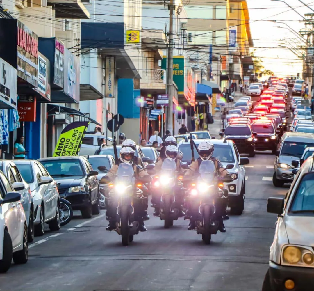 POLICIA PARANA