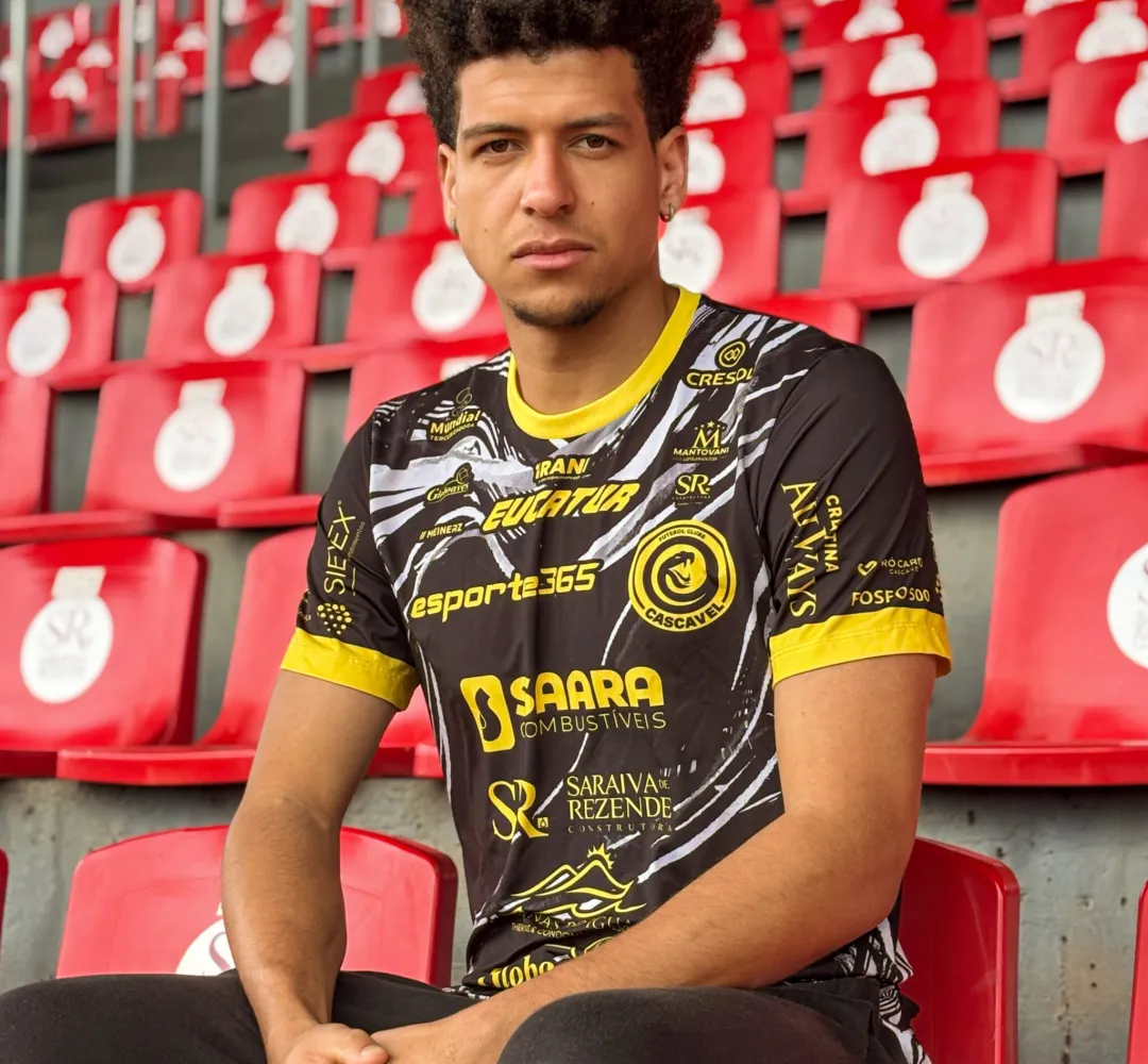 Sidnei é o novo goleiro auinegro