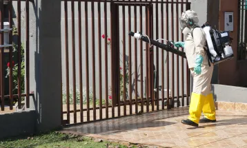 Cascavel adquire 12 bombas costais motorizadas para reforçar combate ao mosquito Aedes aegypti