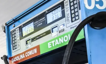 Aumento da gasolina? Petrobras pode reajustar preços, mas imposto menor deve travar valor nas bombas