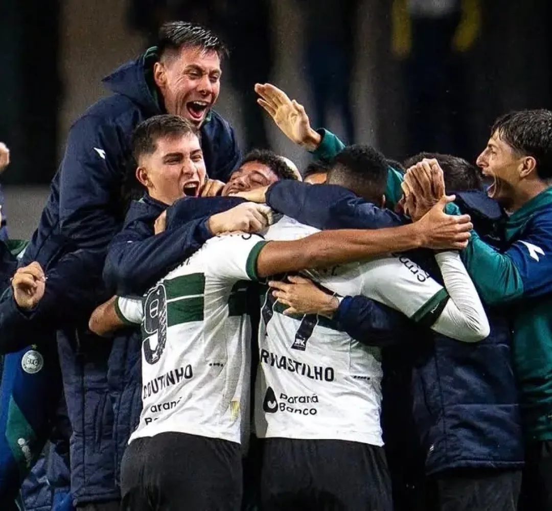 O Coxa está cada vez mais perto do acesso