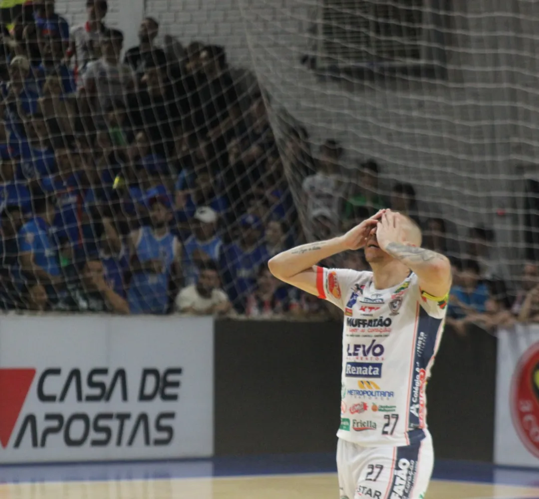 O Cascavel Futsal encara o melhor time da Liga