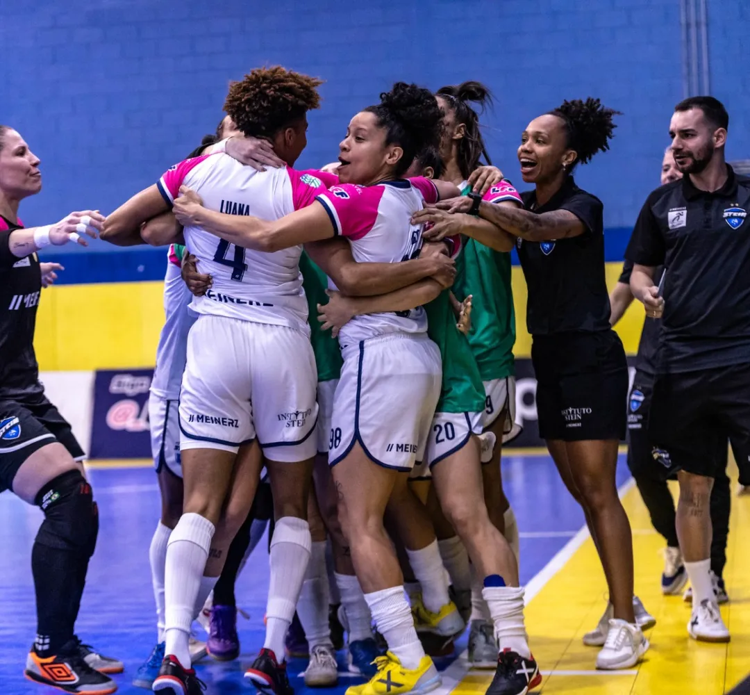 O Stein joga em casa neste sábado