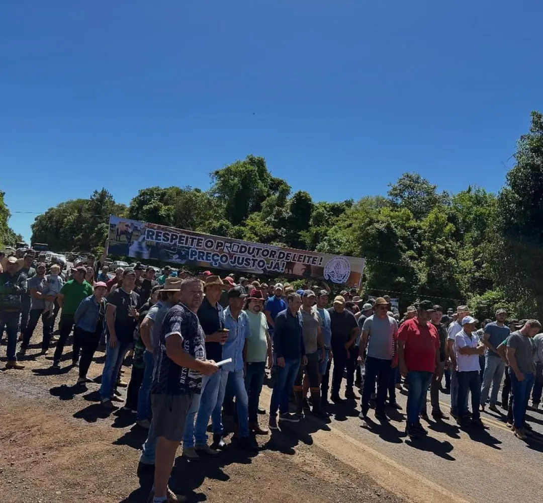 Protesto produtores de leite Laranjeiras de Sul
