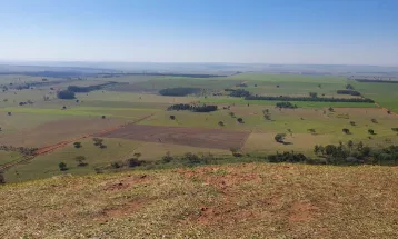 Câmara aprova projeto que proíbe desapropriação de terras produtivas para reforma agrária