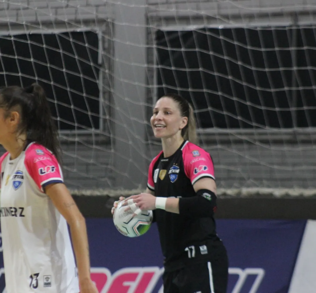 Bianca, goleira de Seleção e do Stein