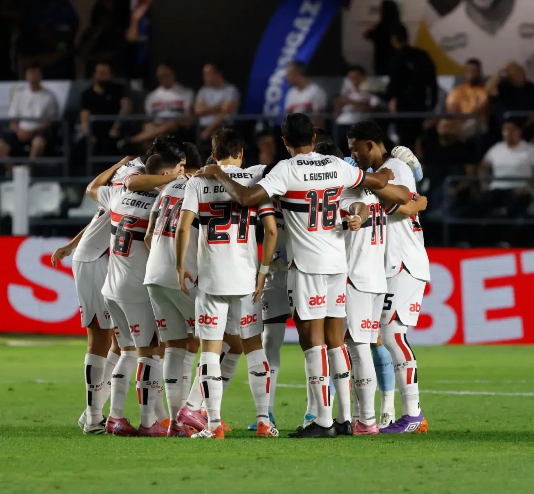 O São Paulo recebe o Bragantino