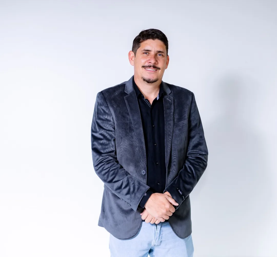 genezio Ferreira