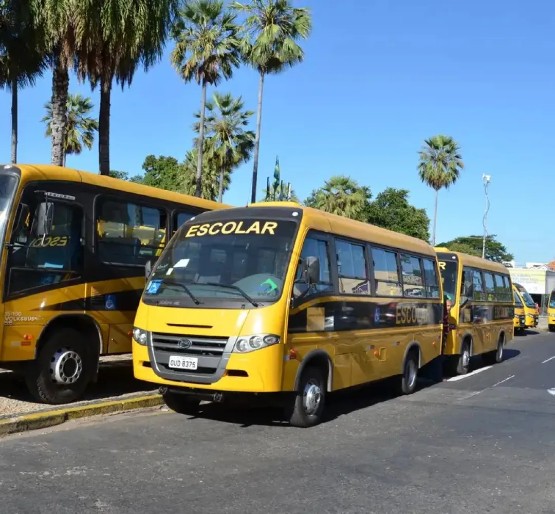 onibus escolar