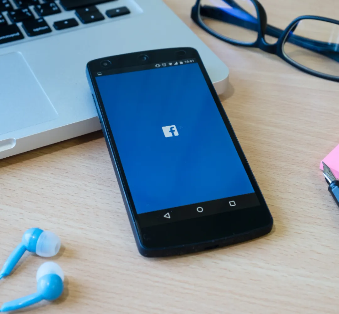 Celular Facebook