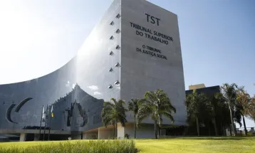 TST valida dispensa na Sanepar e afasta discriminação