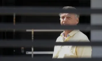 Bolsonaro pede ao STF autorização para receber filhos no Dia dos Pais