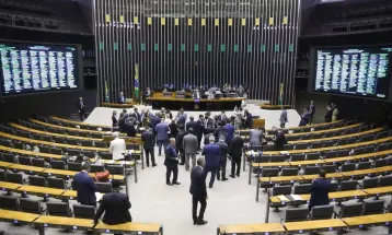 Câmara e Senado defendem no STF validade de lei que reduz penas do 8 de janeiro