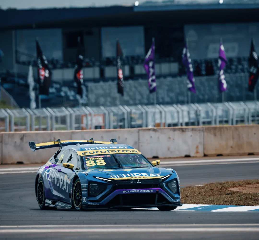 Felipe Fraga lidera o campeonato
