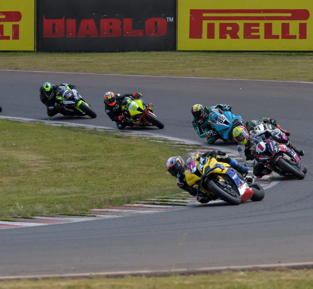 A corrida Sprint da GP 1000 ocorreu neste sábado