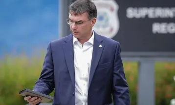 TSE restabelece filiação de Flávio Bolsonaro ao PL e libera registro de candidatura