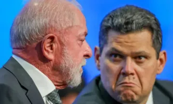 Alcolumbre busca reaproximação com Lula e aposta em avanço da PEC do fim da escala 6x1, diz Ministro